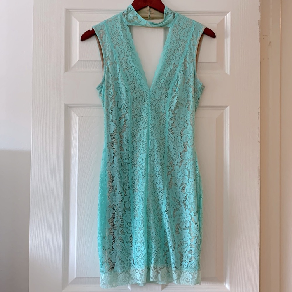 *SOLD* Bebe Mint Lace Bodycon Dress (SM)